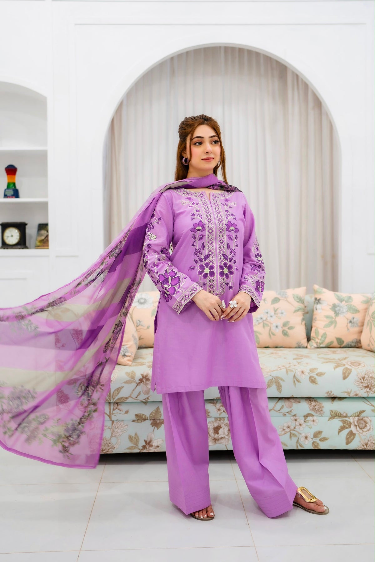 Zeeniya- Embroidered 3pc
